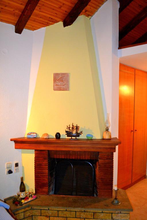 Chouchounikos Apartament *