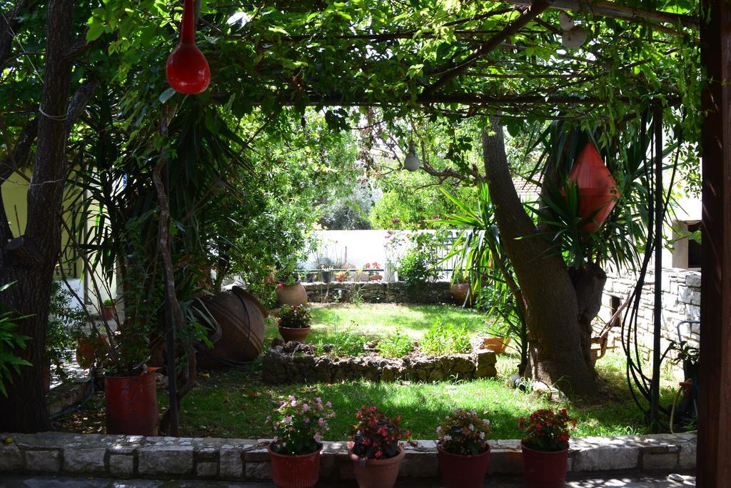 Chouchounikos Apartment